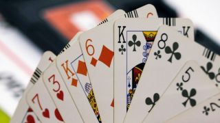 How to Choose the Best Social Poker App for