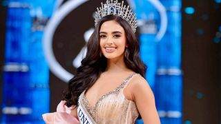 Miss Universe India: 19 year old Riya Singha won the crown of Miss Universe India