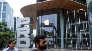 Apple Store in Noida: Apple Picture