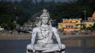 Top 10 Best Daily Rituals to Follow This Sawan 2025