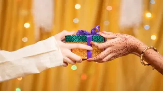 Top Last-Minute Bhai Dooj Gifts for Brothers and Sisters