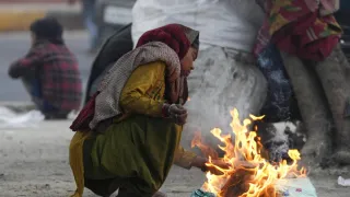 Delhi Freezes as Temperature Drops to