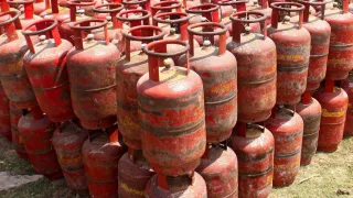 LPG Crisis: Government Launches Major Crackdown Against Gas Black Marketing in Bihar