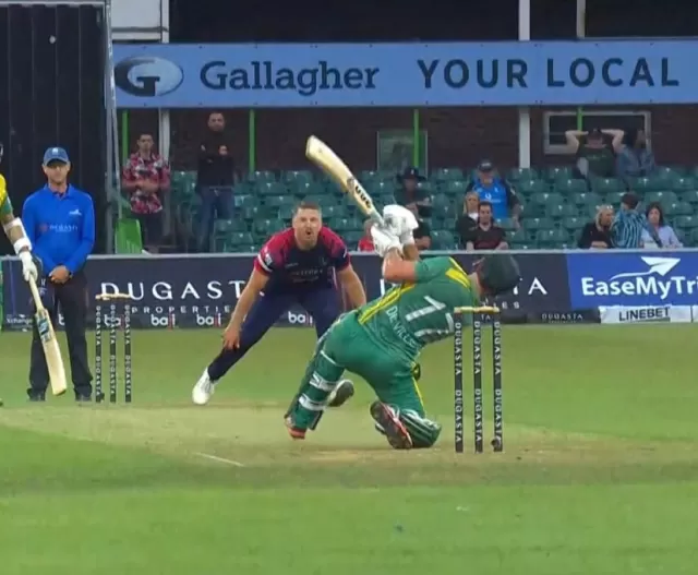 Watch Highlights of AB de Villiers Century in 41 Balls