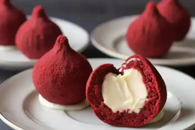 Red Velvet Modak