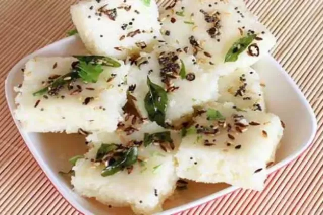 Vratwale Chawal ka Dhokla