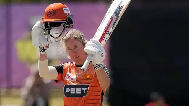 Beth Mooney Perth Scorchers