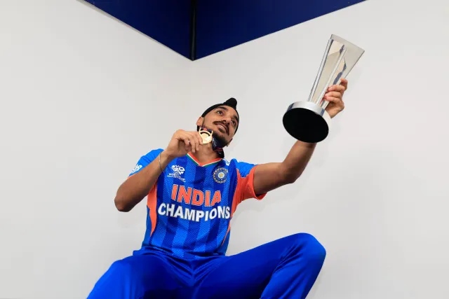 Team India HD Wallpaper with T20 World Cup 2026 Trophy, Download