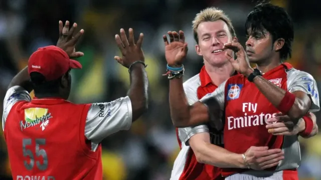 119 by kings xi punjab vs mumbai indians, 2009