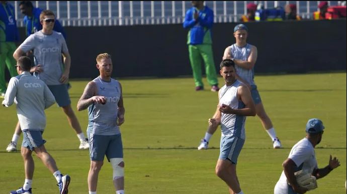 14 England players including Ben Stokes sick with unknown virus in Pakistan