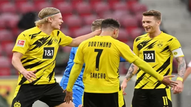 Bundesliga: Borussia Dortmund Secure Champions League With