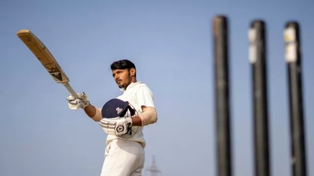 Comparing Crypto Price Volatility to Test vs T20 Match Tactics