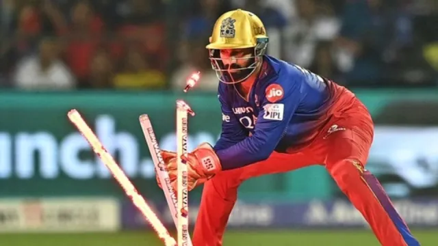 dinesh karthik rcb wk