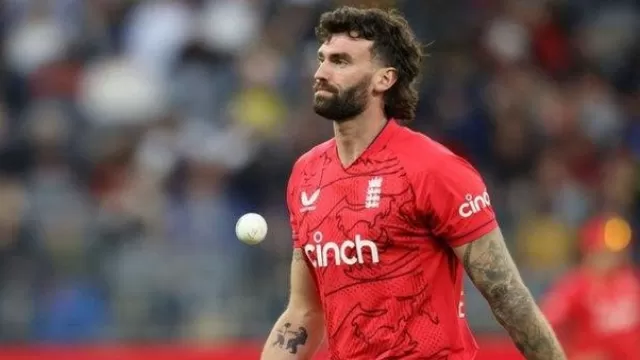 England suffered a setback, Reece Topley out