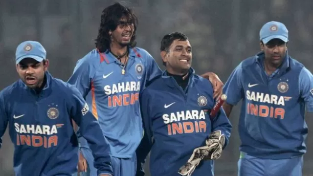 India Cricketers Lowest Point: Dhoni and Dhawans