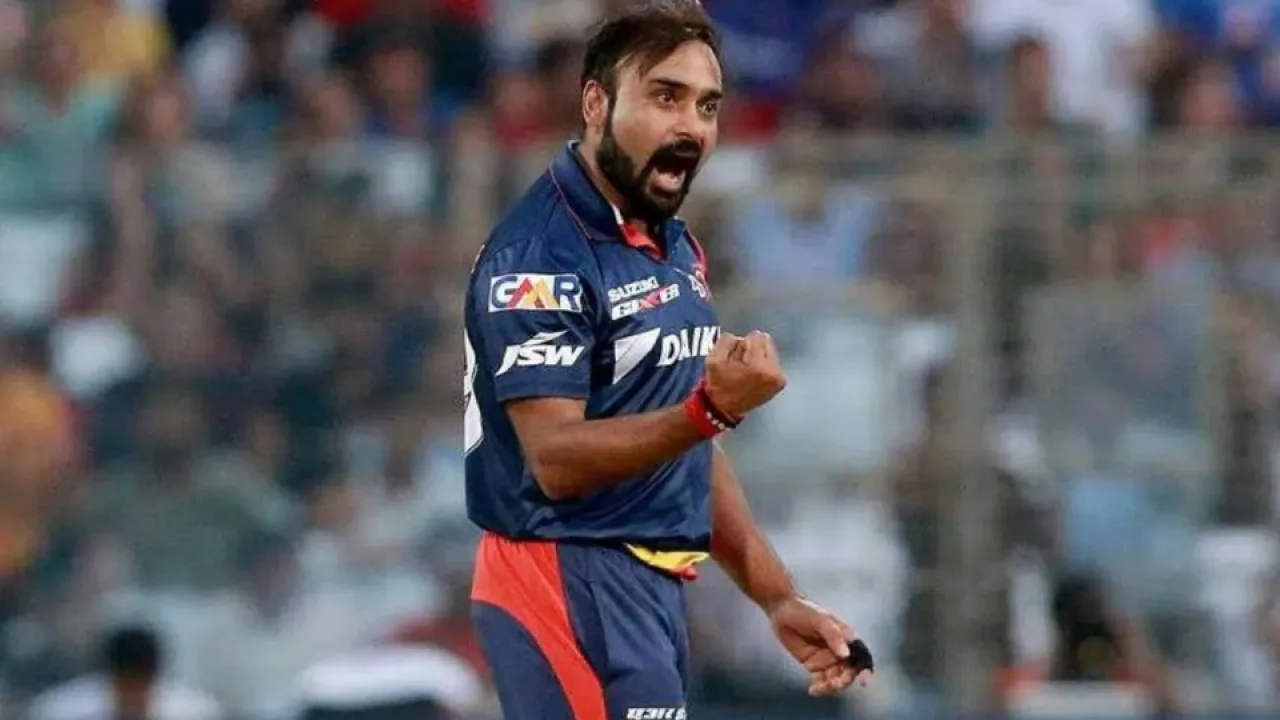 leading wicket taker for dc at home