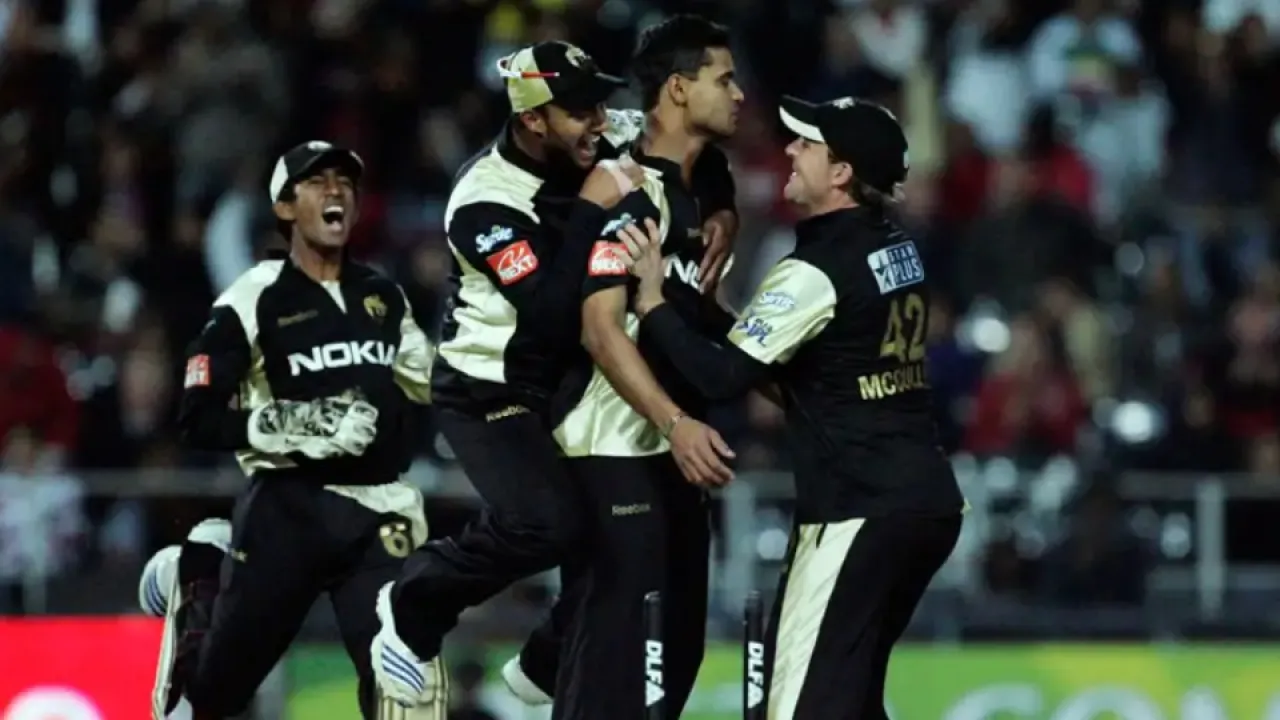 most extras in a single match