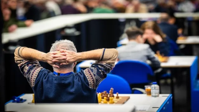 niemann shocks tata steel chess with bold queen sac 8