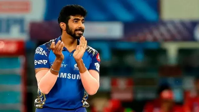 Sandeep Warrier replaces Jasprit Bumrah in Mumbai