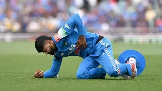 Shreyas Iyer Admitted to ICU After Rib Injury in 3rd ODI vs Australia Shreyas Iyer Admitted to ICU After Rib Injury in 3rd ODI vs Australia
