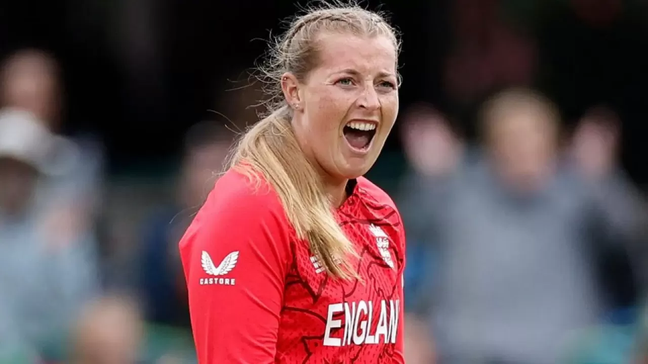 sophie ecclestone (england)