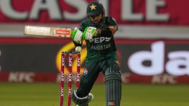 south africa thrashes pakistan by 8 wickets to level series 3