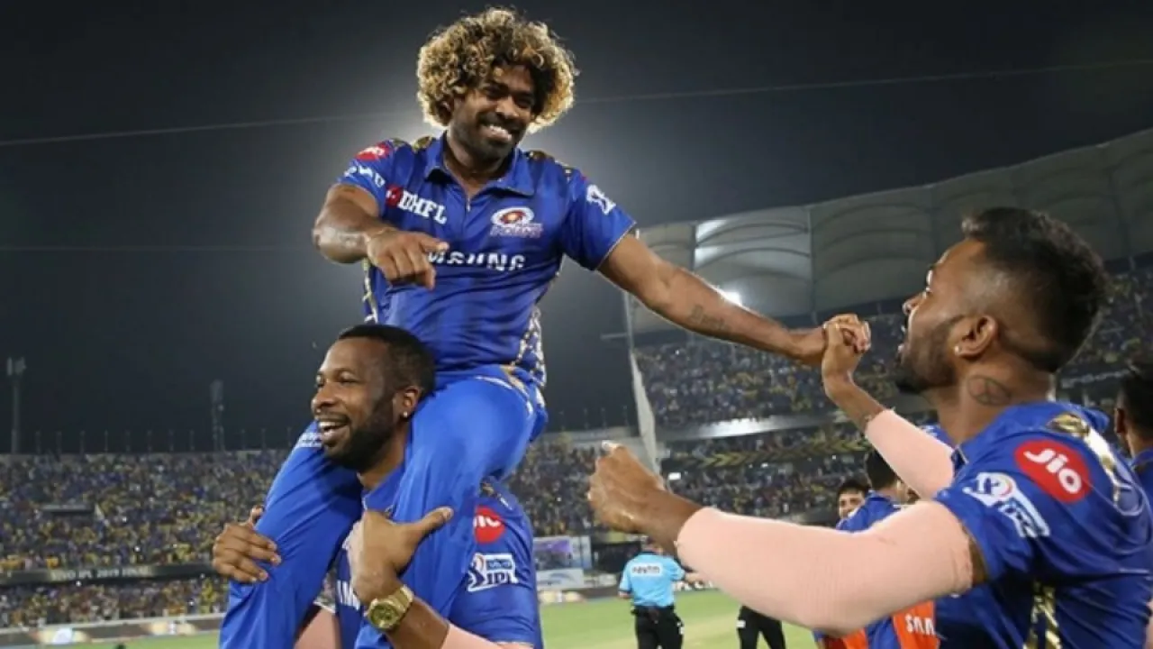 top wicket takers at wankhede for mi