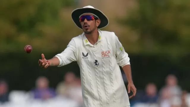 Yuzi Chahal will play county with this team?