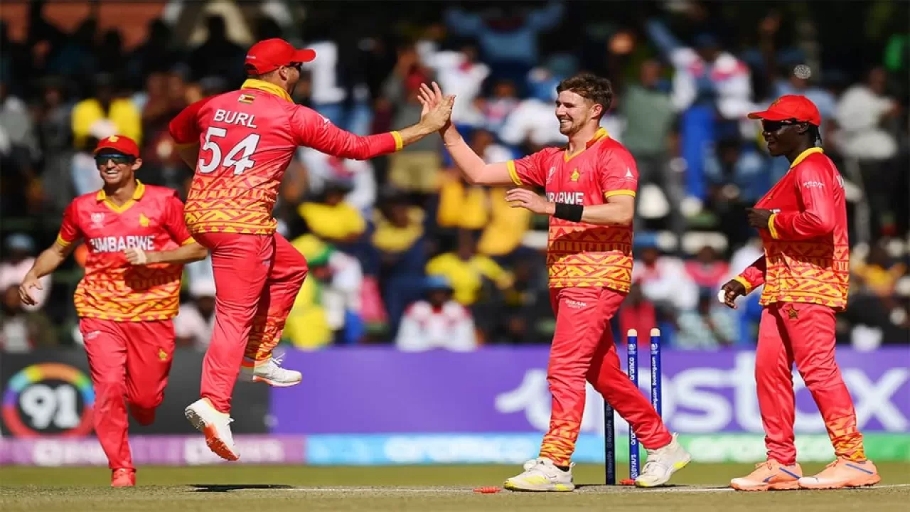 zimbabwe won by 304 runs