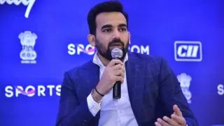 India vs Australia: Zaheer Khan का दावा, ये गेंदबाज करेंगे सीरीज का फैसला