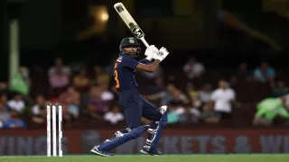 टीम इंडिया ने टी20 सीरीज की अपने नाम, दूसरे मैच में ऑस्ट्रेलिया को 6 विकेट से हराया
