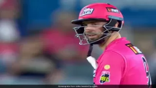 BBL 10: जेम्स को शतक से रोकने के लिए गेंदबाज ने फेंकी ऐसी गेंद