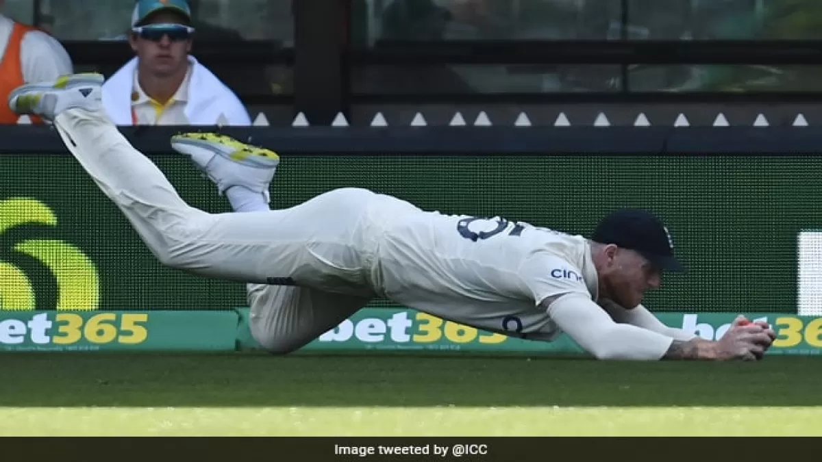 बेन स्टोक्स ने दिखाई हीरोगिरी, करिश्माई कैच, देखें Video in Hindi News बेन स्टोक्स ने दिखाई हीरोगिरी, करिश्माई कैच, देखें Video in Hindi