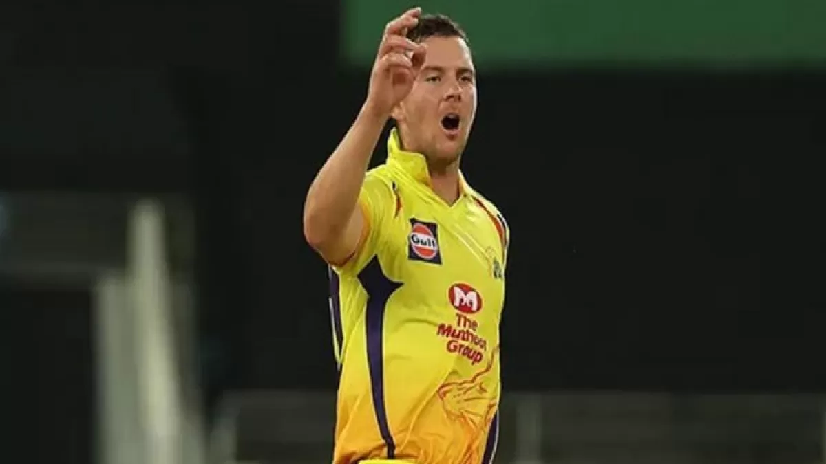 Chennai Super Kings Pacer Josh Hazlewood Pulls Out Of IPL 2021 in Hindi