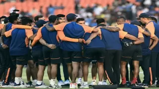 Eng vs Ind: इंग्लैंड के खिलाफ पहले टेस्ट से पहले टीम विराट दो प्रैक्टिस मैच खेलेगी, लेकिन...