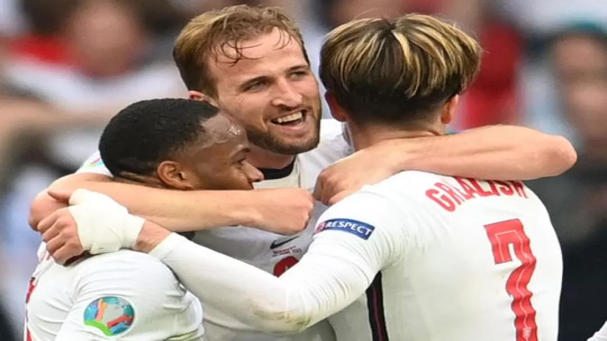 Euro Cup: डेनमार्क को हराकर पहली बार फाइनल में पहुंचा इंग्लैंड in Hindi News Euro Cup: डेनमार्क को हराकर पहली बार फाइनल में पहुंचा इंग्लैंड in Hindi