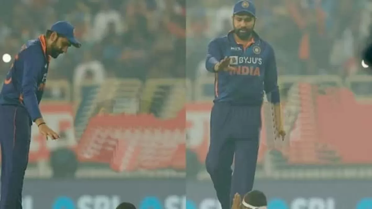 रोहित शर्मा का पैर छुने मैदान में घुसा फैन, दिया आशीर्वाद, देखें Video in Hindi News रोहित शर्मा का पैर छुने मैदान में घुसा फैन, दिया आशीर्वाद, देखें Video in Hindi