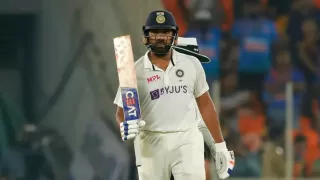 IND vs ENG 3rd Test, Day 1: अक्षर की फिरकी के बाद चला रोहित का बल्ला, भारत 99/3