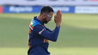 IND vs SL: कोरोना संक्रमित क्रुणाल के संपर्क में आए थे 8 खिलाड़ी, सभी निगेटिव, आज नहीं टलेगा मैच?