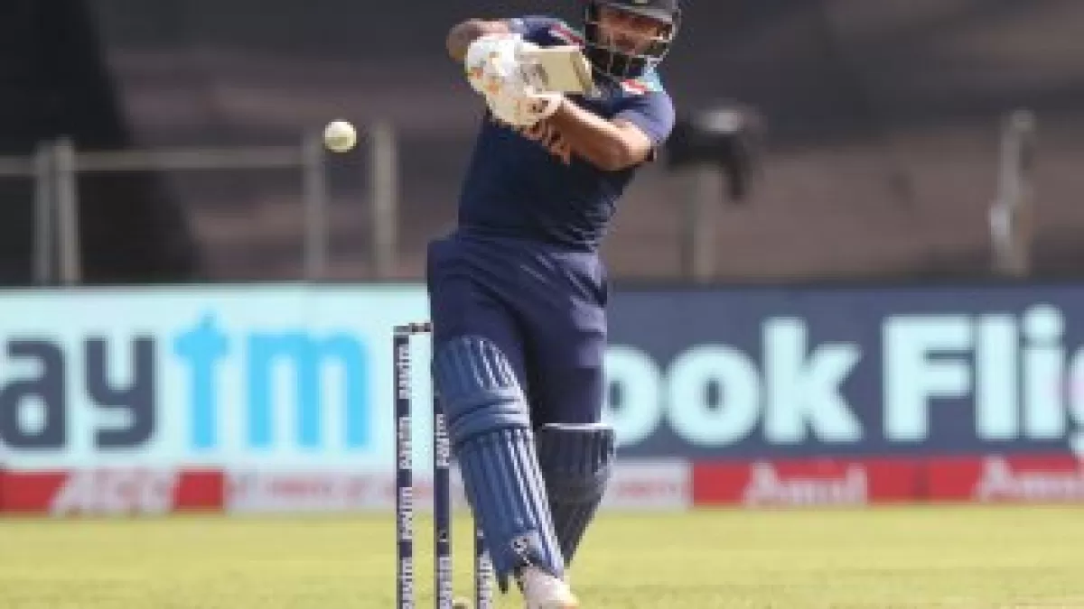 IPL 2021: Mohammad Azharuddin Makes Bold Prediction On Rishabh Pant Future in Hindi