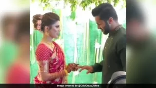 शार्दुल ठाकुर ने गर्लफ्रेंड के साथ की सगाई, देखें Photos and Video