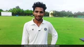 Syed Mushtaq Ali 2021: अजहरुद्दीन ने 37 गेंद पर ठोका धुआंधार शतक