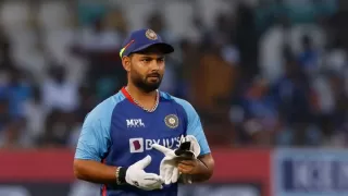 BCCI update on Rishabh Pant accident injury: ऋषभ पंत के सिर, दाहिनी कलाई और पैर के अंगूठे में लगी चोट