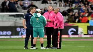 बारिश की वजह से ENG vs AUS मुकाबला भी रद्द, क्या Semi Final का रास्ता ख़त्म?