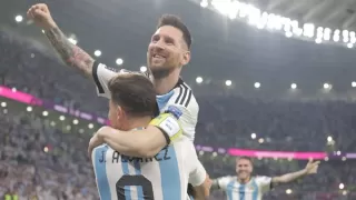 FIFA World Cup: लियोनेल मेसी ने रचा इतिहास, अर्जेंटीना पहुंची क्वार्टर फाइनल में