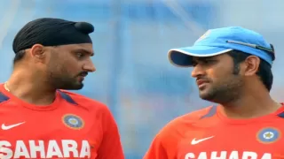 हरभजन ने किया बेहद चौंकाने वाला खुलासा, धौनी और बीसीसीआइ से नाराज