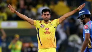 IPL 2022 CSK : दीपक चाहर की रिप्लेसमेंट को लेकर शुरू हुई बहस