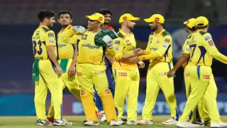 IPL 2022 Points Table Update: बैंगलोर और चेन्नई की जीत से पलटा समीकरण