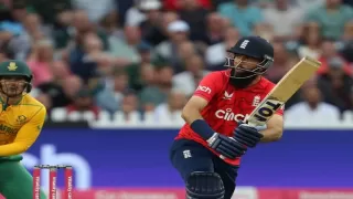 SA vs ENG, के बीच पहला टी20 हुए High Scoring, लगे 29 छक्के देखें वीडियो