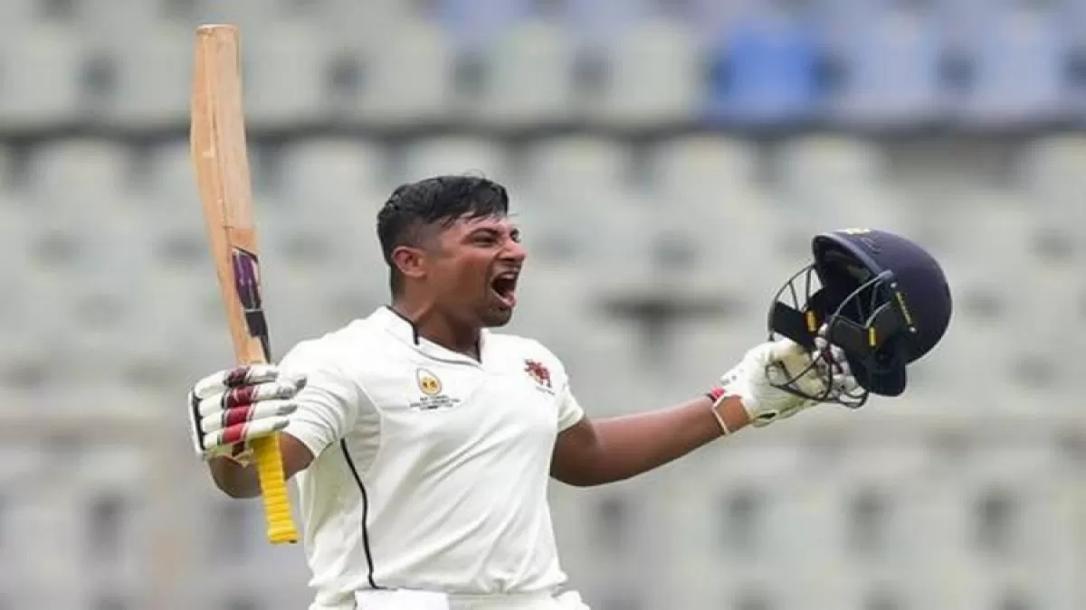 Sarfaraz Khan ने फर्स्ट क्लास क्रिकेट में रचा इतिहास in Hindi News Sarfaraz Khan ने फर्स्ट क्लास क्रिकेट में रचा इतिहास in Hindi